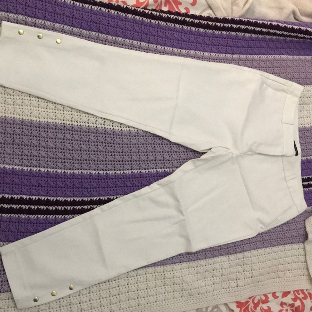 Jones New York white ankle pants